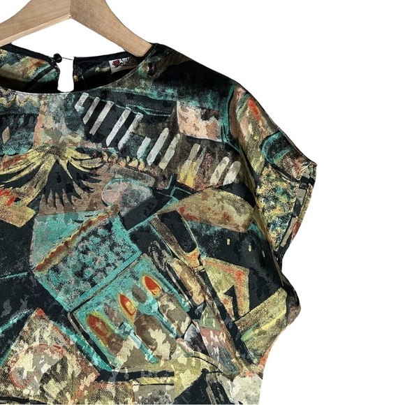 Cindy Collin’s Vintage Top - Picture 3 of 10